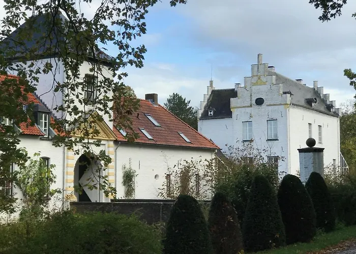 Het Draakje * بيسيل